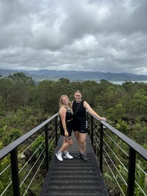 Marit & Shayen in Costa Rica - volunteer story - The Power of Sports