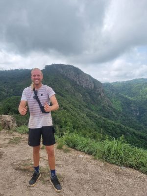 Jordi in Ghana - De Kracht van Sport