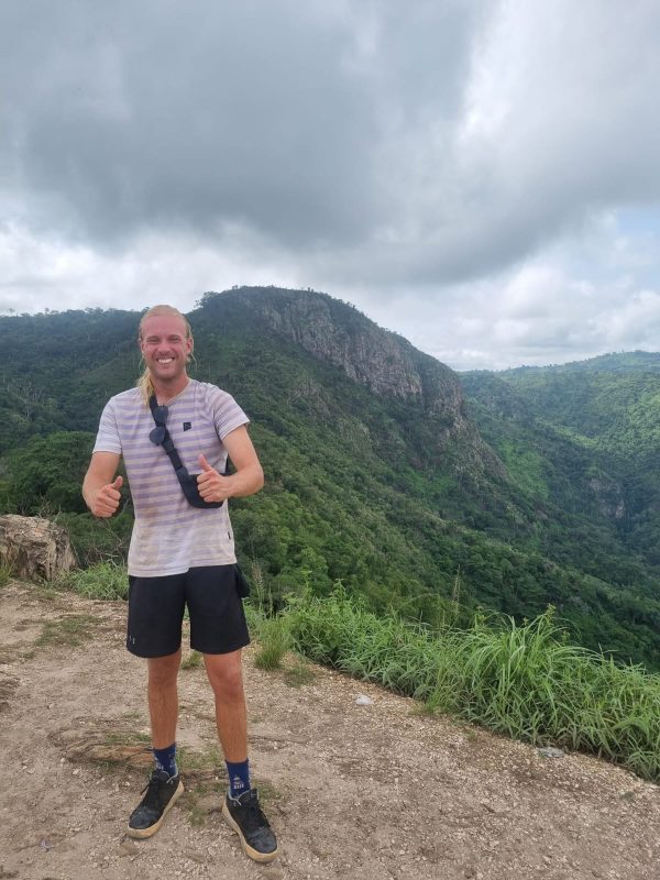 Jordi in Ghana - De Kracht van Sport