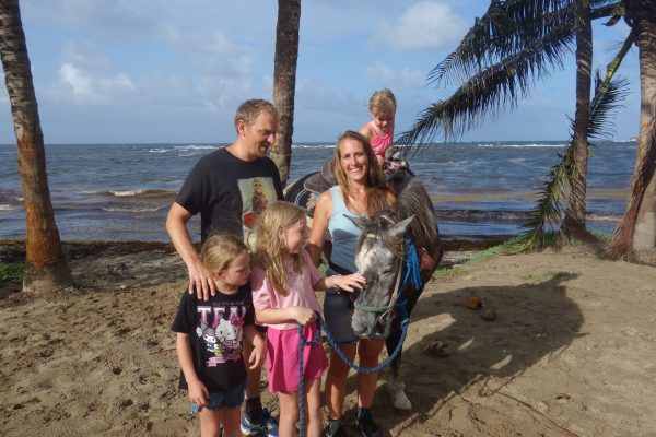 The Bloed family in Saint Lucia - volunteer story - The Power of Sports
