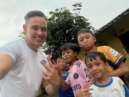 Yordie in Indonesia - De Kracht van Sport